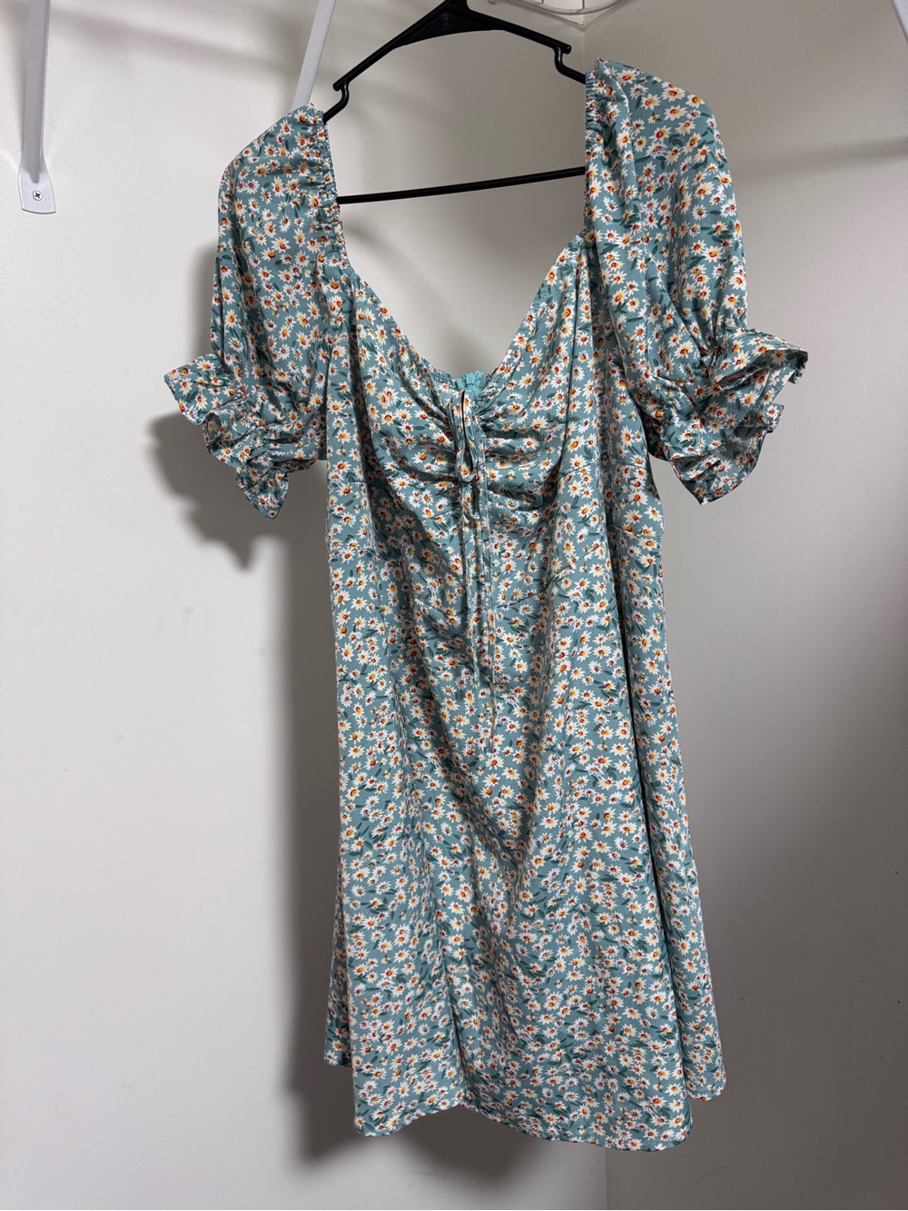 Floral Puff-Sleeve Tea Dress in Light Teal